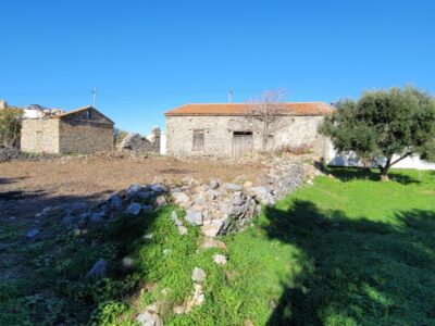 STONE BUILDING IN KAMPOS VOURLIOTES