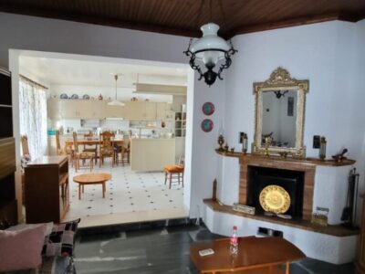 Two floor property in Pagonda